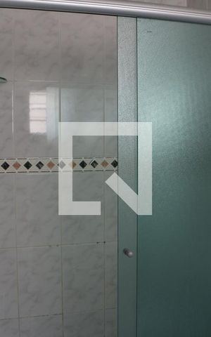 Casa à venda com 224m², 2 quartos e 4 vagasBanheiro da Suíte