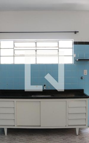 Casa à venda com 224m², 2 quartos e 4 vagasCozinha