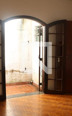 Casa à venda com 224m², 2 quartos e 4 vagasQuarto 1