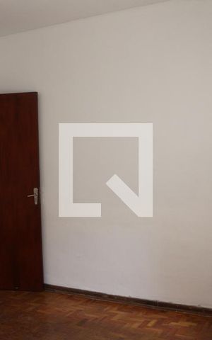 Casa à venda com 224m², 2 quartos e 4 vagasQuarto 2 - Suíte