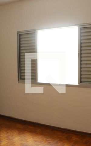 Casa à venda com 224m², 2 quartos e 4 vagasQuarto 2 - Suíte