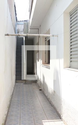 Casa à venda com 224m², 2 quartos e 4 vagasCorredor