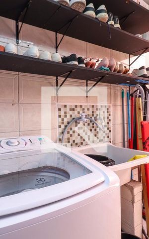 Casa à venda com 120m², 3 quartos e 1 vagaÁrea de Serviço