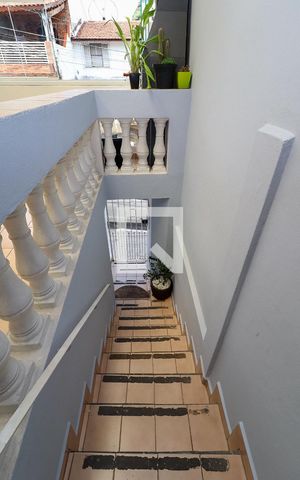 Casa à venda com 120m², 3 quartos e 1 vagaEscada