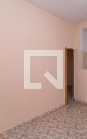 Casa para alugar com 64m², 2 quartos e sem vaga Casa para alugar com 64m², 2 quartos e sem vagaSala