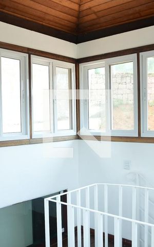 Casa de condomínio para alugar com 340m², 3 quartos e 8 vagasMezzanino