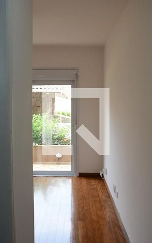 Casa de condomínio para alugar com 340m², 3 quartos e 8 vagasSuíte 2 