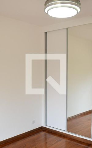 Casa de condomínio para alugar com 340m², 3 quartos e 8 vagasSuíte 3 