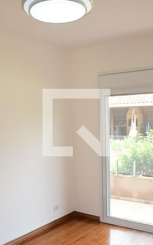 Casa de condomínio para alugar com 340m², 3 quartos e 8 vagasSuíte 2 