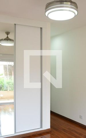 Casa de condomínio para alugar com 340m², 3 quartos e 8 vagasSuíte 3 