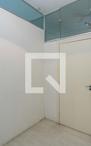 Casa à venda com 280m², 3 quartos e 2 vagas Casa à venda com 280m², 3 quartos e 2 vagasSala 4