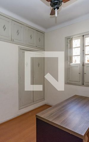 Casa à venda com 280m², 3 quartos e 2 vagas Casa à venda com 280m², 3 quartos e 2 vagasQuarto 3