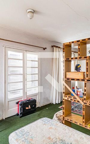Casa à venda com 417m², 3 quartos e 7 vagas Casa à venda com 417m², 3 quartos e 7 vagasSala de Estar