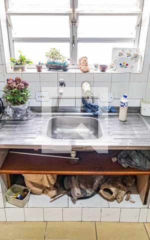 Casa à venda com 417m², 3 quartos e 7 vagas Casa à venda com 417m², 3 quartos e 7 vagasCozinha 1