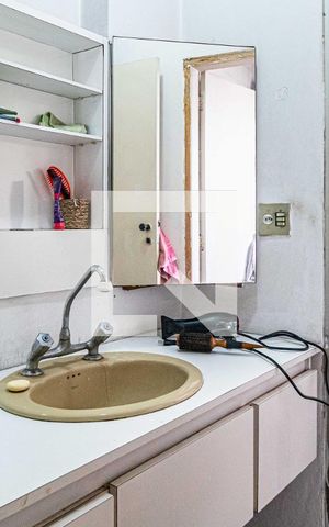 Casa à venda com 417m², 3 quartos e 7 vagas Casa à venda com 417m², 3 quartos e 7 vagasBanheiro