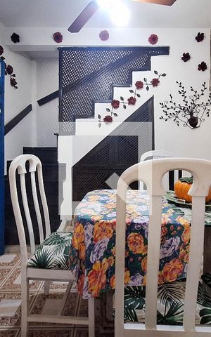 Casa à venda com 100m², 3 quartos e 2 vagasCopa