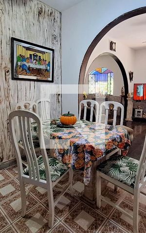 Casa à venda com 100m², 3 quartos e 2 vagasCopa