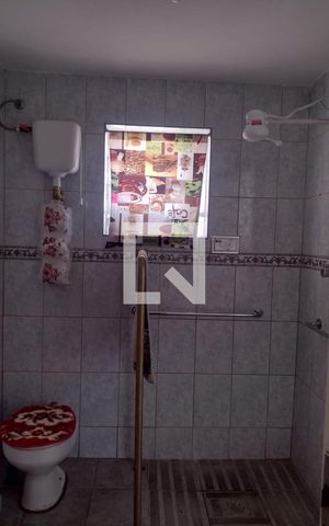 Casa à venda com 146m², 3 quartos e 2 vagas Casa à venda com 146m², 3 quartos e 2 vagasBanheiro