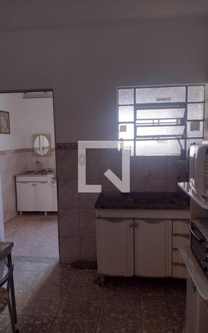 Casa à venda com 146m², 3 quartos e 2 vagas Casa à venda com 146m², 3 quartos e 2 vagasCozinha