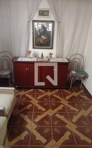 Casa à venda com 146m², 3 quartos e 2 vagas Casa à venda com 146m², 3 quartos e 2 vagasSala