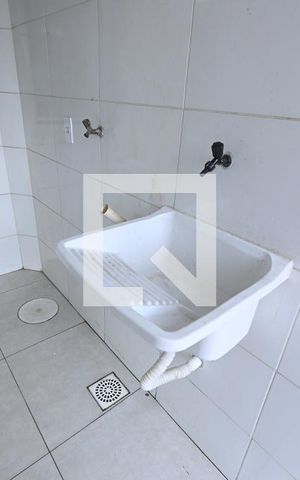 Casa para alugar com 60m², 2 quartos e 1 vagaÁrea de Serviço