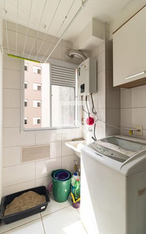 Apartamento à venda com 43m², 2 quartos e sem vaga Apartamento à venda com 43m², 2 quartos e sem vagaÁrea de Serviço