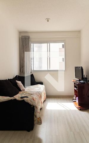 Apartamento à venda com 43m², 2 quartos e sem vaga Apartamento à venda com 43m², 2 quartos e sem vagaSala