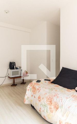 Apartamento à venda com 43m², 2 quartos e sem vaga Apartamento à venda com 43m², 2 quartos e sem vagaSala
