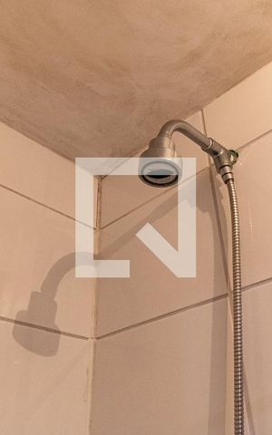 Apartamento à venda com 43m², 2 quartos e sem vaga Apartamento à venda com 43m², 2 quartos e sem vagaBanheiro