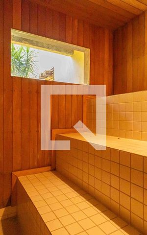 Casa de condomínio à venda com 325m², 4 quartos e 2 vagas Casa de condomínio à venda com 325m², 4 quartos e 2 vagasSauna
