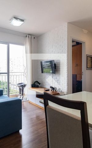 Apartamento à venda com 45m², 2 quartos e 1 vaga Apartamento à venda com 45m², 2 quartos e 1 vagaSala
