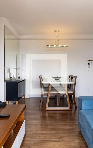 Apartamento à venda com 45m², 2 quartos e 1 vaga Apartamento à venda com 45m², 2 quartos e 1 vagaSala