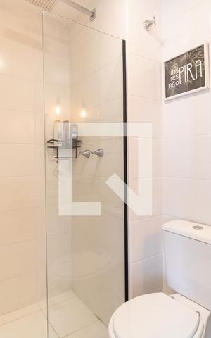 Apartamento à venda com 45m², 2 quartos e 1 vaga Apartamento à venda com 45m², 2 quartos e 1 vagaBanheiro