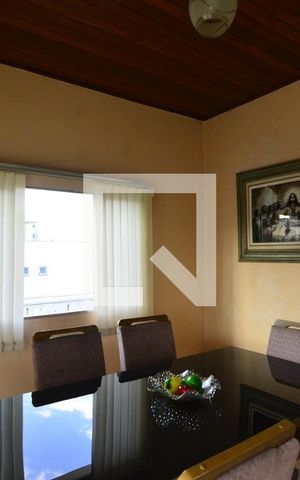 Casa à venda com 311m², 5 quartos e 1 vagaSala