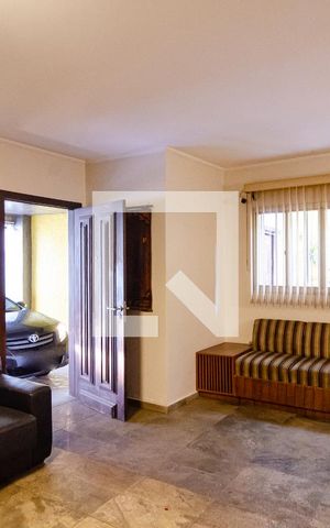 Casa à venda com 200m², 3 quartos e 2 vagasSala