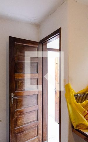 Casa à venda com 200m², 3 quartos e 2 vagasQuarto de Serviço