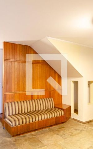 Casa à venda com 200m², 3 quartos e 2 vagasSala