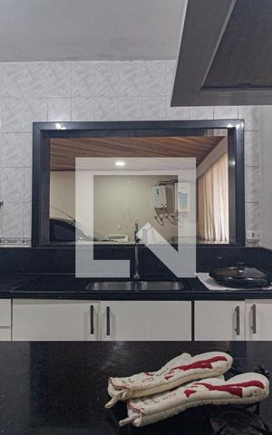 Casa à venda com 400m², 3 quartos e 3 vagas Casa à venda com 400m², 3 quartos e 3 vagasCozinha