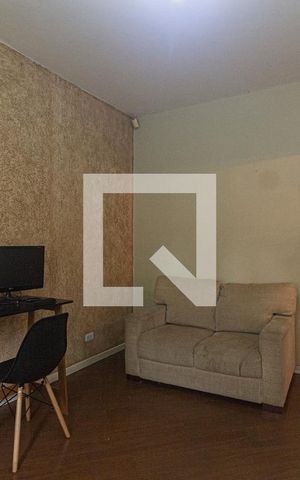 Casa à venda com 400m², 3 quartos e 3 vagas Casa à venda com 400m², 3 quartos e 3 vagasEscritório