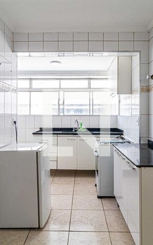 Apartamento para alugar com 93m², 3 quartos e sem vaga Apartamento para alugar com 93m², 3 quartos e sem vagaCozinha