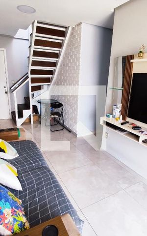Apartamento à venda com 115m², 2 quartos e 1 vaga Apartamento à venda com 115m², 2 quartos e 1 vagaSala