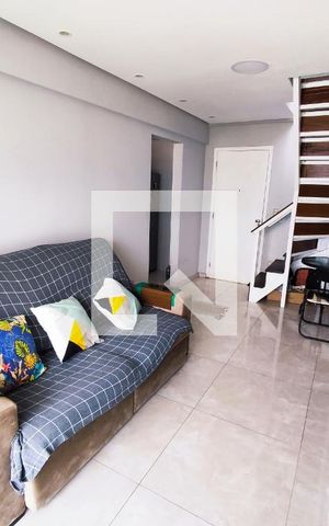 Apartamento à venda com 115m², 2 quartos e 1 vaga Apartamento à venda com 115m², 2 quartos e 1 vagaSala