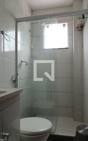 Casa de condomínio à venda com 100m², 3 quartos e 1 vaga Casa de condomínio à venda com 100m², 3 quartos e 1 vagaBanheiro da Suíte 1