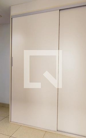 Casa de condomínio à venda com 100m², 3 quartos e 1 vaga Casa de condomínio à venda com 100m², 3 quartos e 1 vagaQuarto 3 - Suíte Armários'