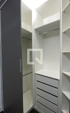 Apartamento à venda com 54m², 2 quartos e 2 vagasCloset da suíte 1