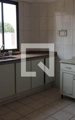 Apartamento à venda com 172m², 3 quartos e 2 vagasCozinha