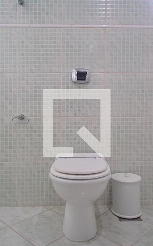 Casa à venda com 207m², 3 quartos e 1 vagaBanheiro da Suíte 2