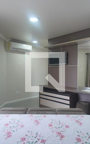 Casa à venda com 207m², 3 quartos e 1 vagaSuíte 2