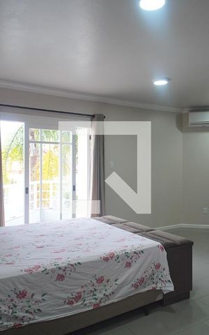 Casa à venda com 207m², 3 quartos e 1 vagaSuíte 2