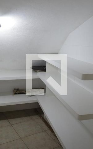 Casa à venda com 150m², 2 quartos e 2 vagasDepósito